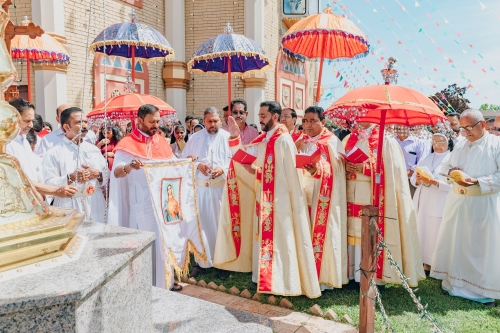 ചിക്കാഗോ സെന്റ് മേരീസ് ഇടവകയിലെ പരിശുദ്ധ ദൈവമാതാവിന്റെ ദര്‍ശന തിരുനാളിന് ഭക്തിനിര്‍ഭരമായ തുടക്കം