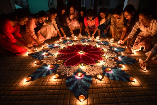 മാഞ്ചസ്റ്റര്‍ ആക്രമണത്തെ തുടര്‍ന്ന് നടപ്പിലാക്കിയ നിയമങ്ങള്‍ കര്‍ശനമായി പാലിക്കും ; ബര്‍മ്മിങ്ഹാമിലെ ദീപാവലി മേള റദ്ദാക്കി ; ജനങ്ങളുടെ സുരക്ഷ പരിഗണിച്ച് തീരുമാനം