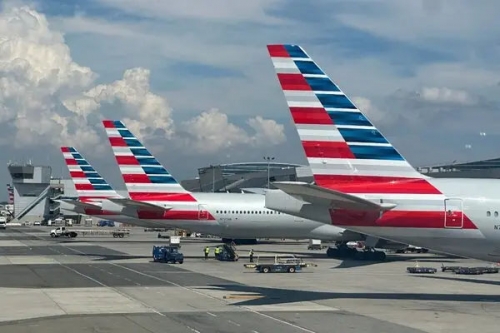 യുഎസ് സര്‍ക്കാരിന്റെ അടച്ച് പൂട്ടല്‍ 27ാം ദിവസം പിന്നിട്ടു ; ഞായറാഴ്ച വൈകിയത് 8700 വിമാനങ്ങള്‍